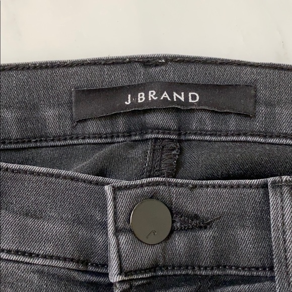 J Brand Maria Night Tide with Raw Hem - Picture 6 of 9